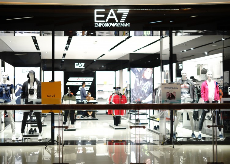 Ea7 store outlet